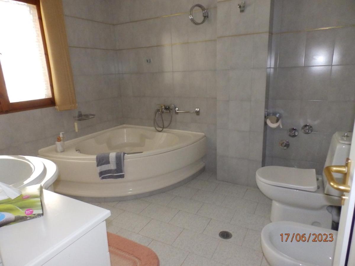 Muses Apartments Eretria  Ngoại thất bức ảnh